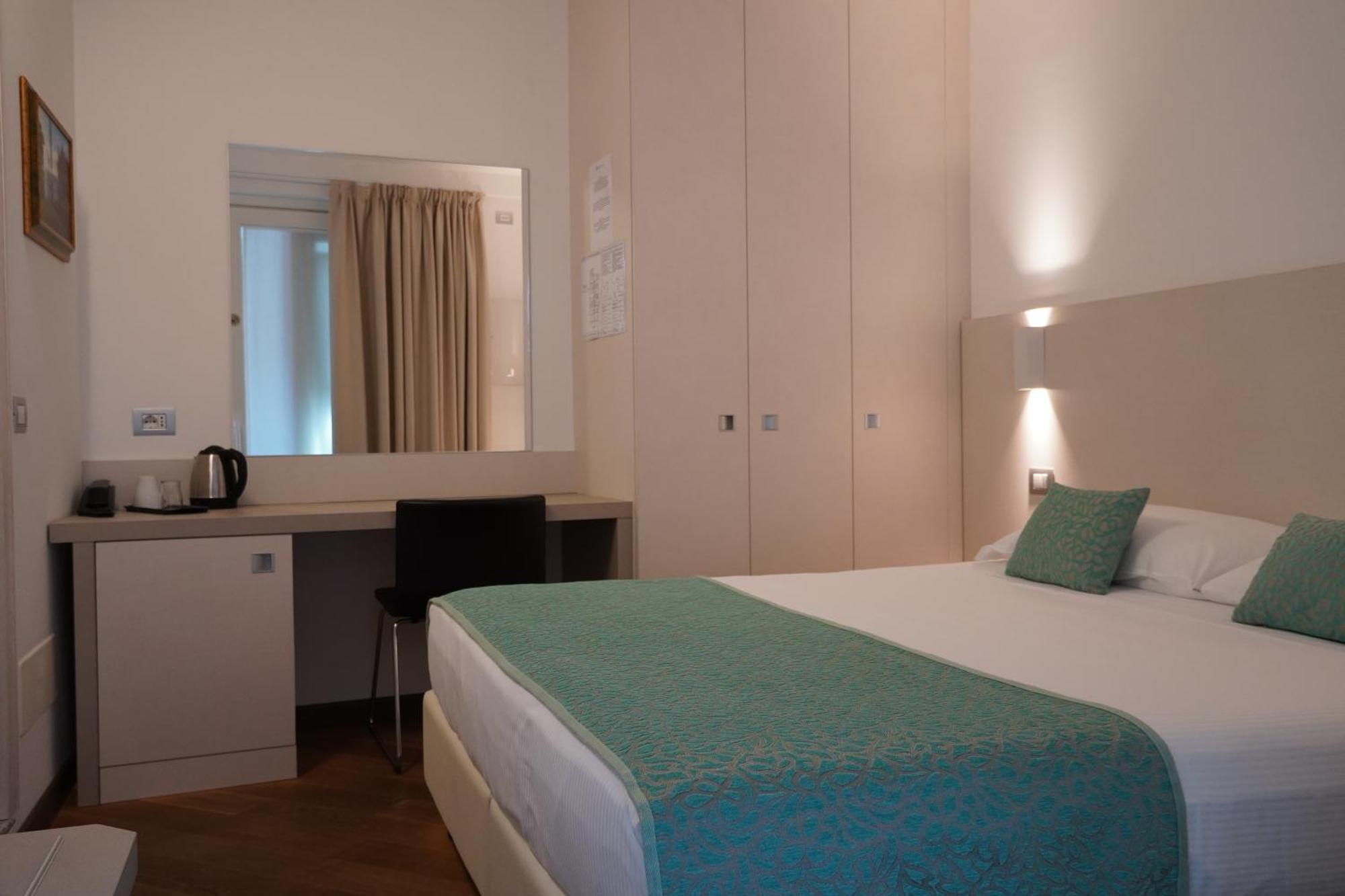 אנג'רה Hotel Ponti מראה חיצוני תמונה